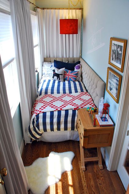 Bravo to designer Jessica McClendon who made 48 sq ft into a precious little room for a 4 year old boy. You don't need a lot a space, just a lot of great design!
