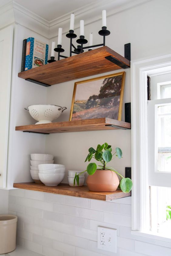 DIY, budget-friendly floating-look open shelves! / Create / Enjoy