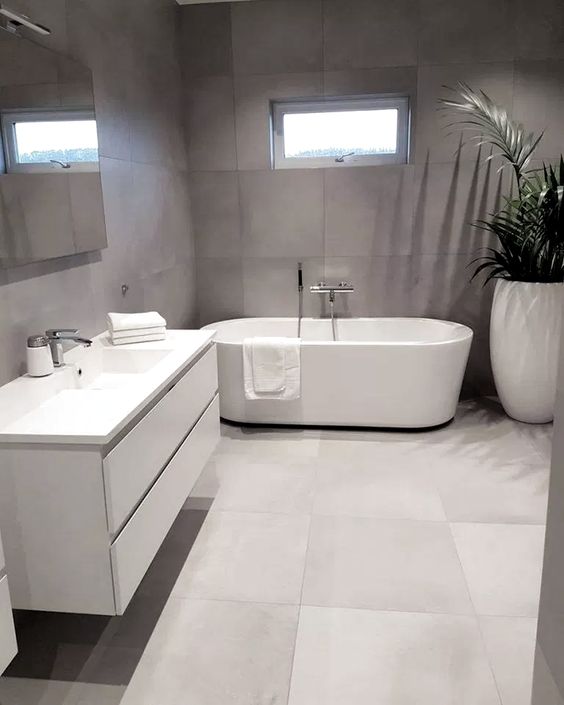 Simple Luxurious Bathroom
