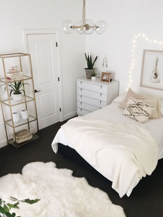 Small Bedroom Apartment Decor