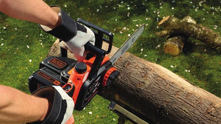 What Should I Look For When Buying A Chainsaw